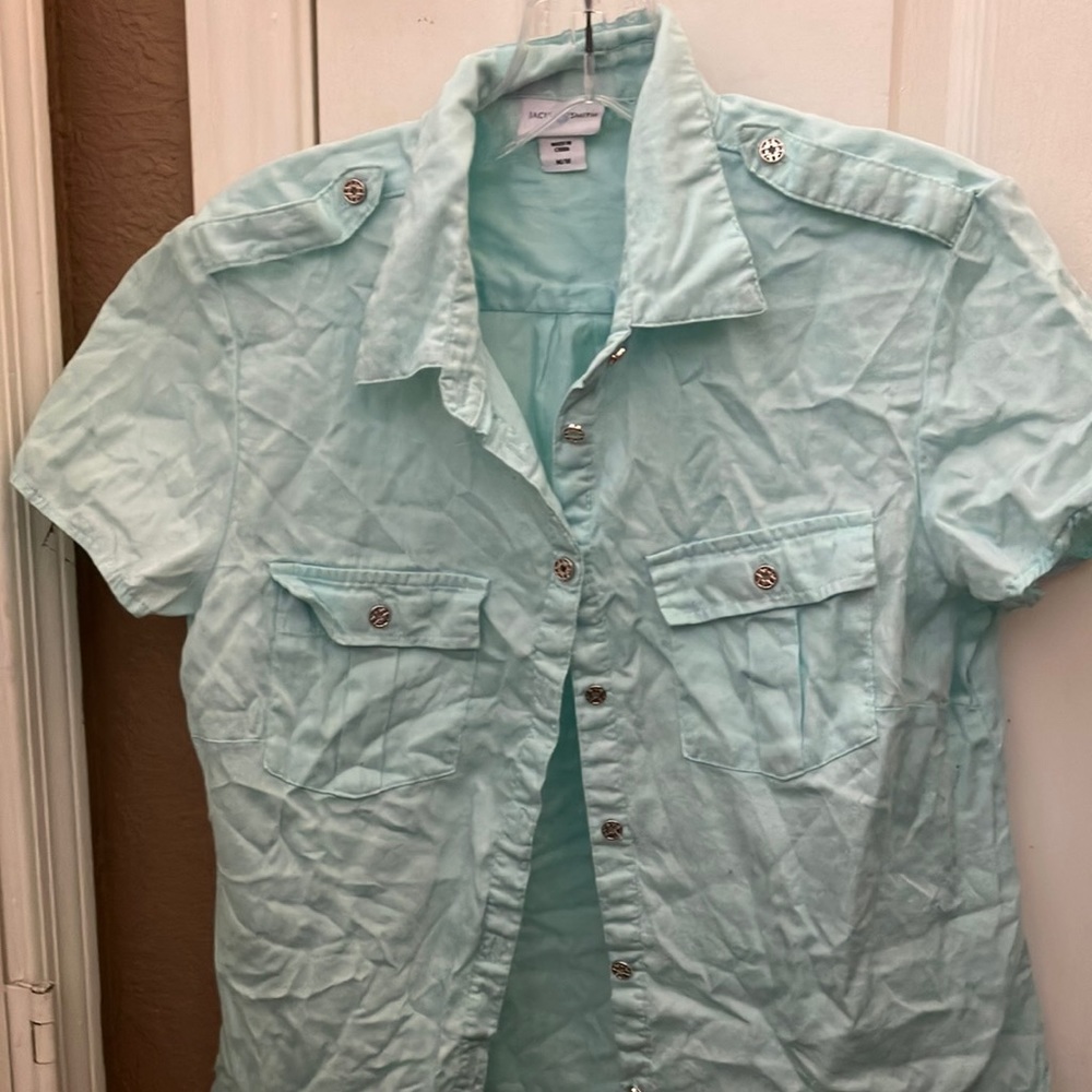 FINAL MARKDOWN Jaclyn smith blouse medium